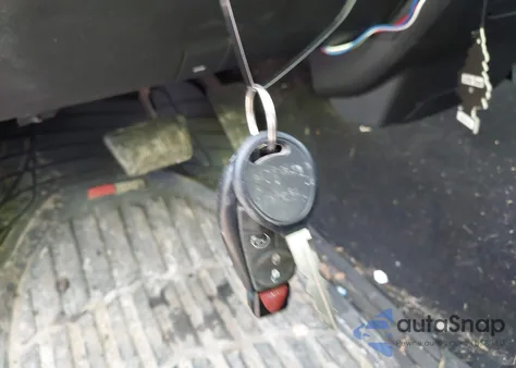 2014 Ram 1500 Express z USA, uszkodzony, nr VIN 1C6RR7FT7ES109890